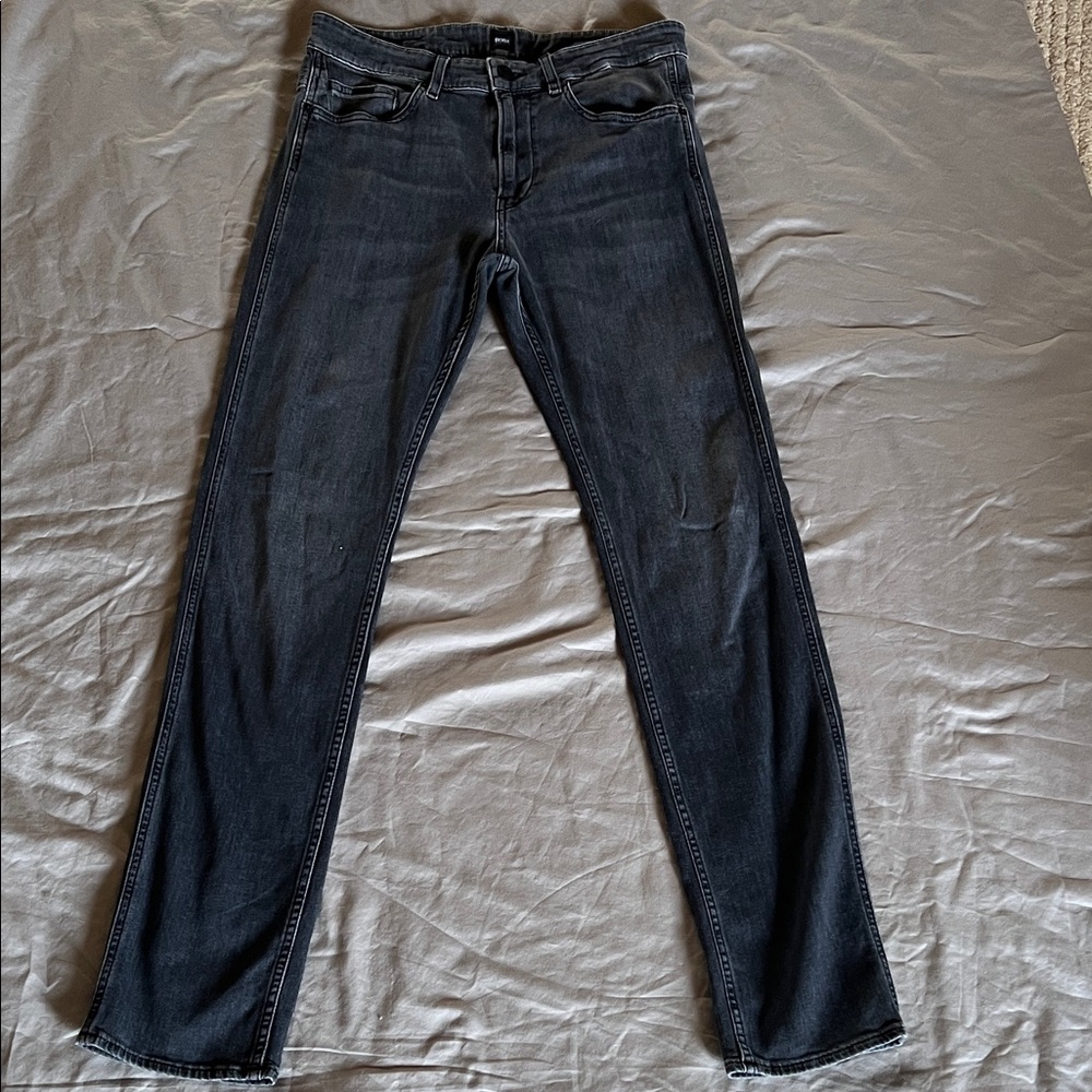 Hugo Boss Candiani Italian stretch skinny jean. Sz. 30/32.  Good cond. grey.